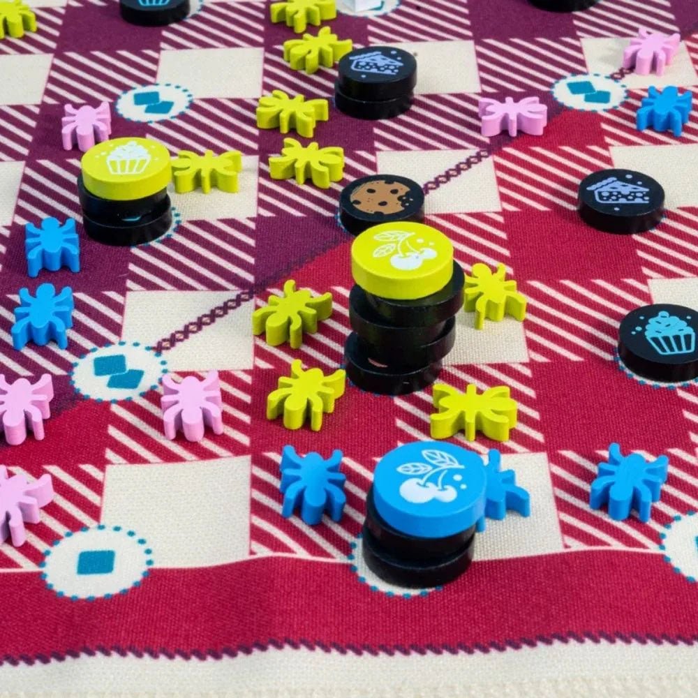 Gingham Board Game - Made In Camelot
